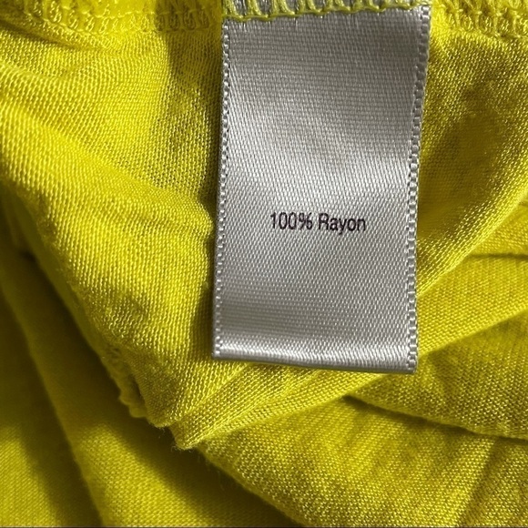 Jennifer Lopez yellow metallic tank top, medium - Picture 7 of 7